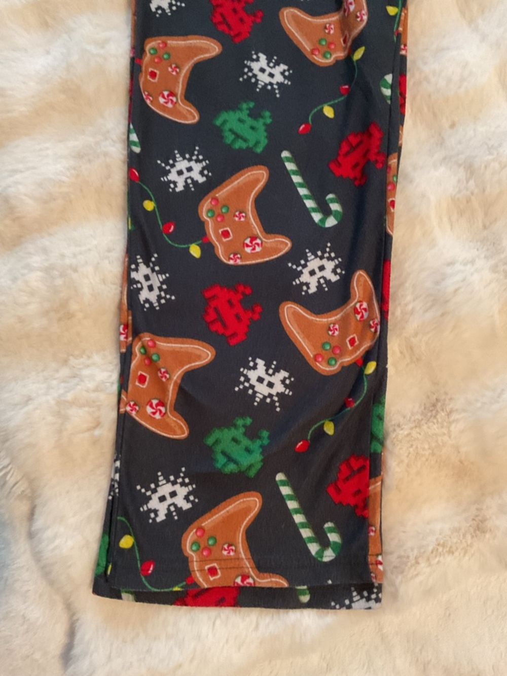 Kids Game Controller Gingerbread & Candy Cane Holiday Pajama Pants- L 10/12 - Picture 3 of 5